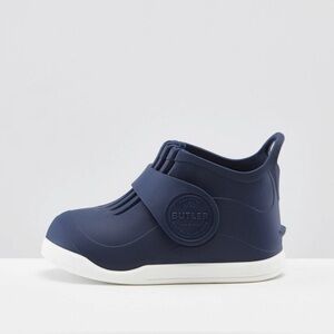 BUTLER BOYS CLASSIC SHOE COVERING BOOTS - NAVY SIZE 12 (NEW WITH TAGS)